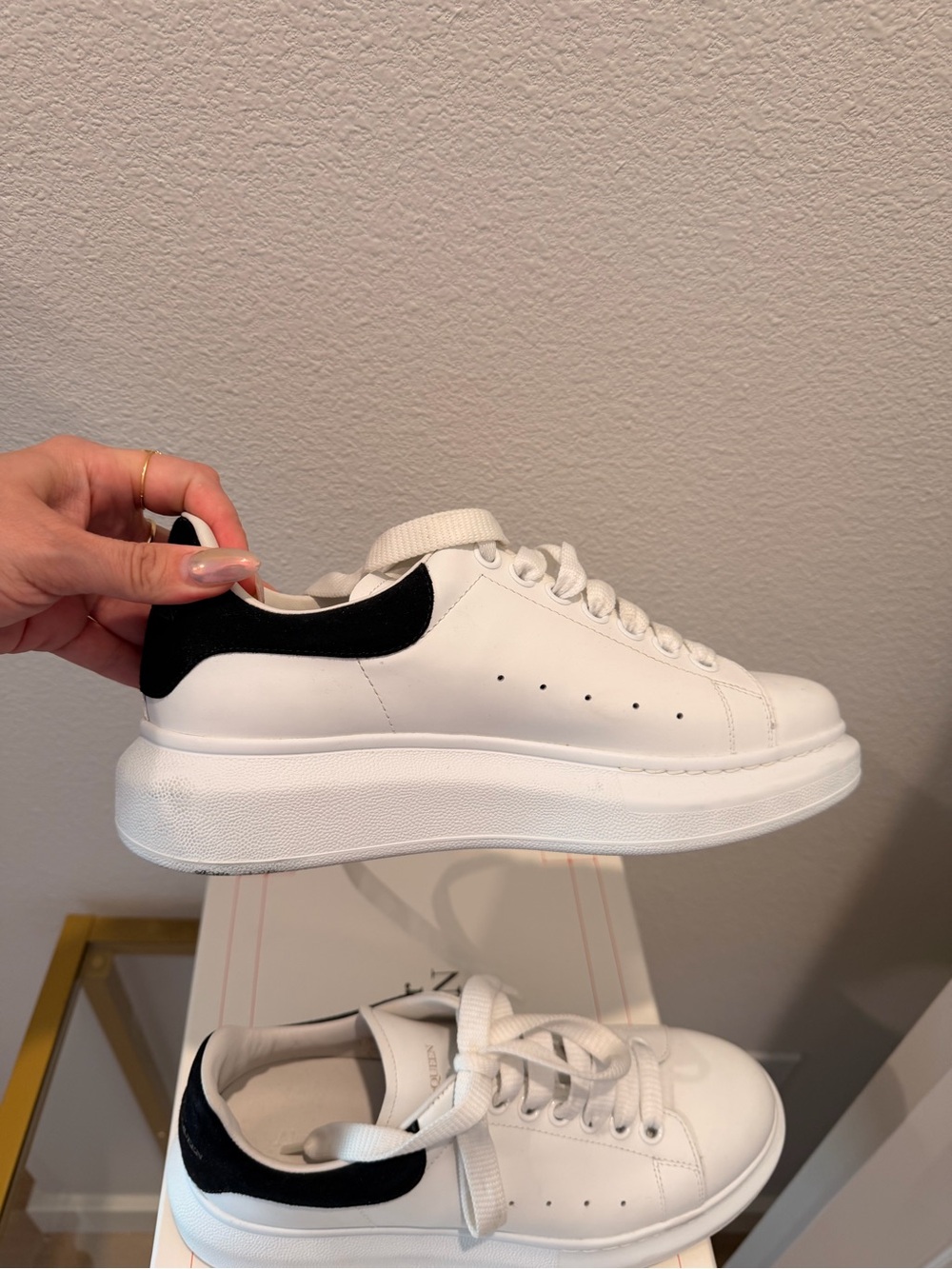 Alexander McQueen Oversized Sneakers, Size 8 - Picture 6 of 8
